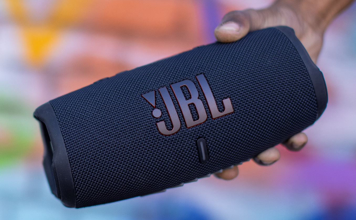 JBL Charge 5 Lifestyle